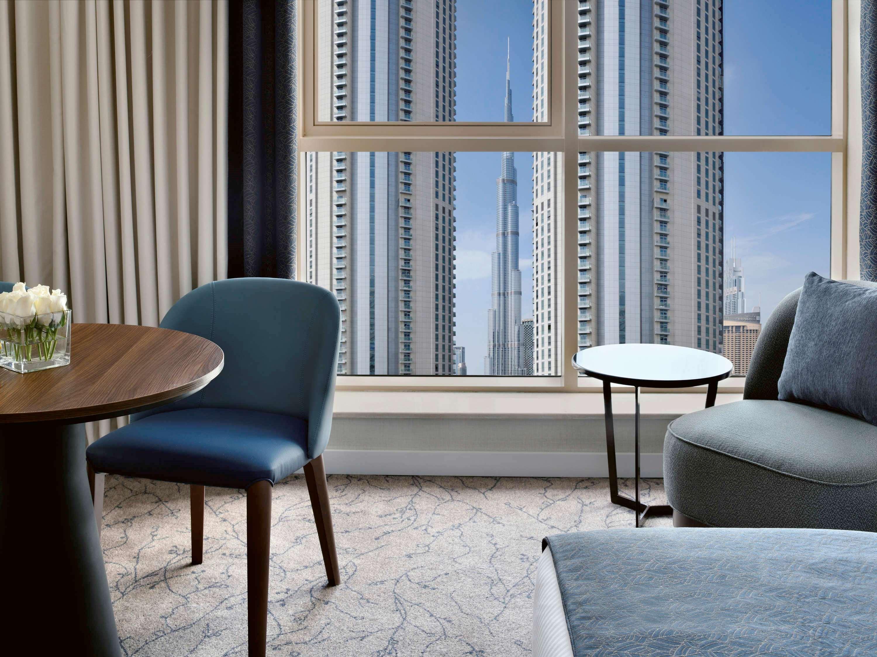 Moevenpick Hotel Apartments Downtown Dubai Exterior photo A room at the hotel