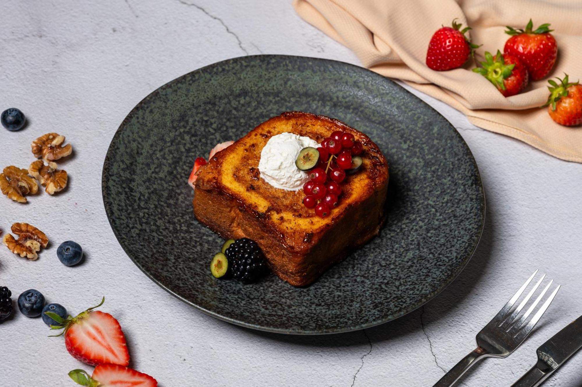 Moevenpick Hotel Apartments Downtown Dubai Exterior photo French toast